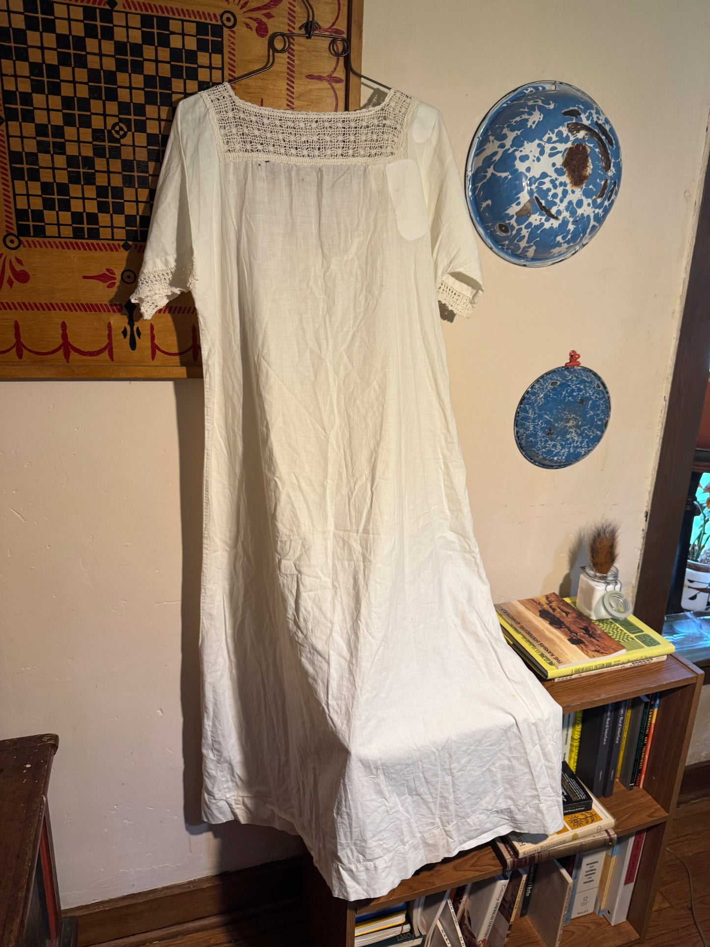 Antique Edwardian Nightgown with Crocheted collar and cuffs, larger size