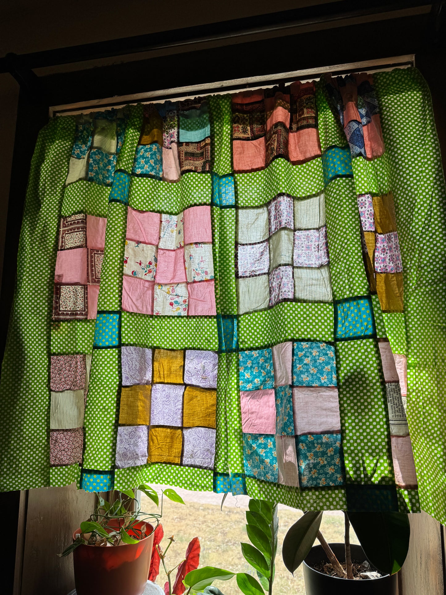 Vintage Quilt Top Curtains "Green Polka Dot” 1