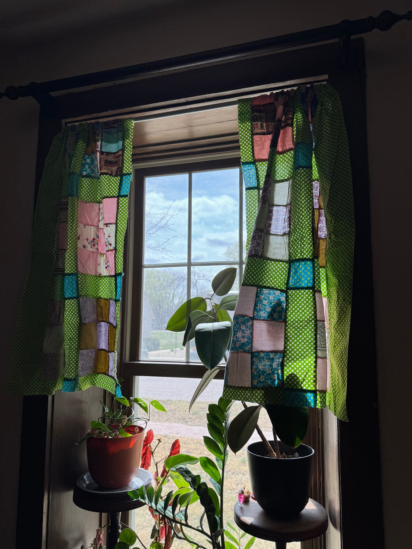 Vintage Quilt Top Curtains "Green Polka Dot” 1