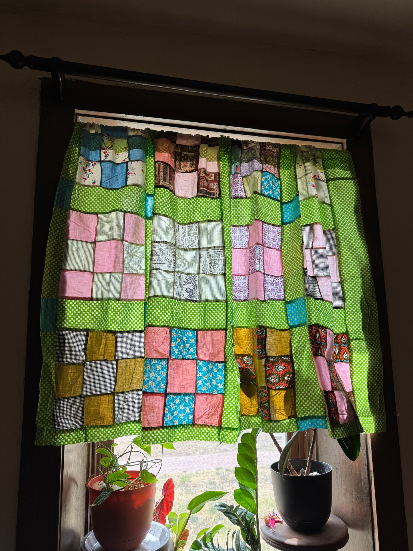 Vintage Quilt Top Curtains "Green Polka Dot” 2