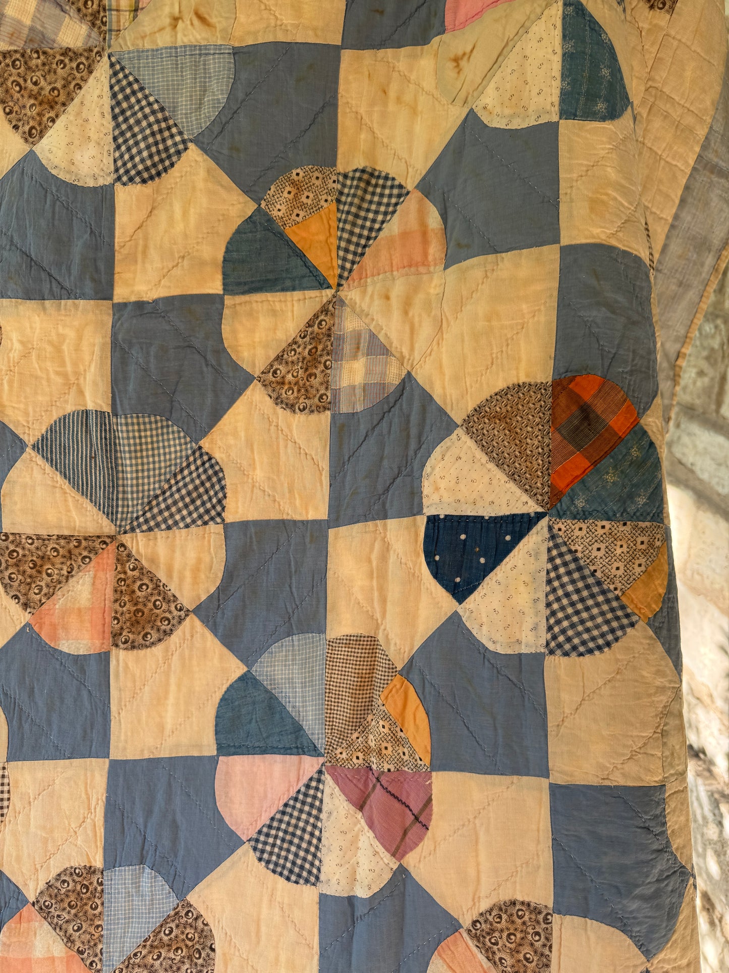 Antique 1900-1920s Hearts and Gizzards Quilt