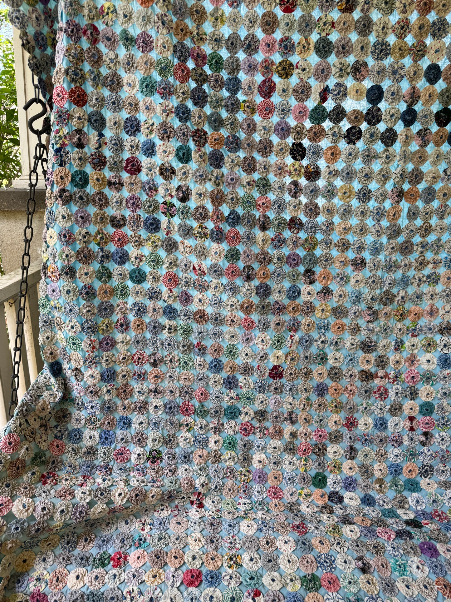 Vintage 1940s Yo-Yo Quilt