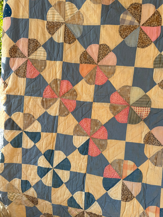 Antique 1900-1920s Hearts and Gizzards Quilt
