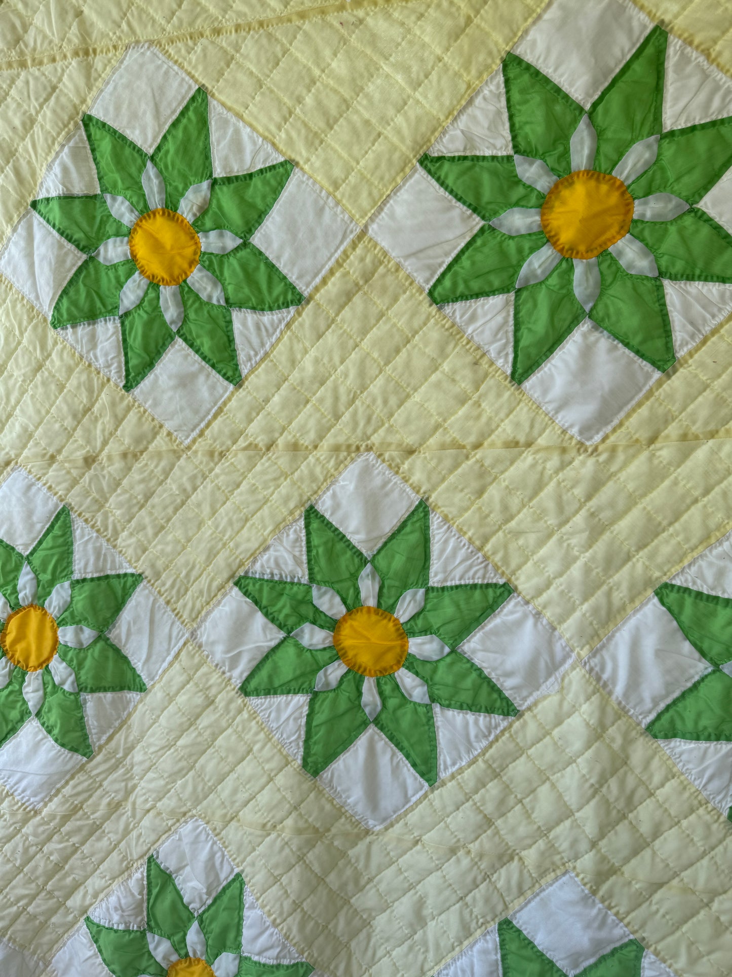 Vintage 1950s-60s Yellow and Green 8-Point Star Flower Quilt