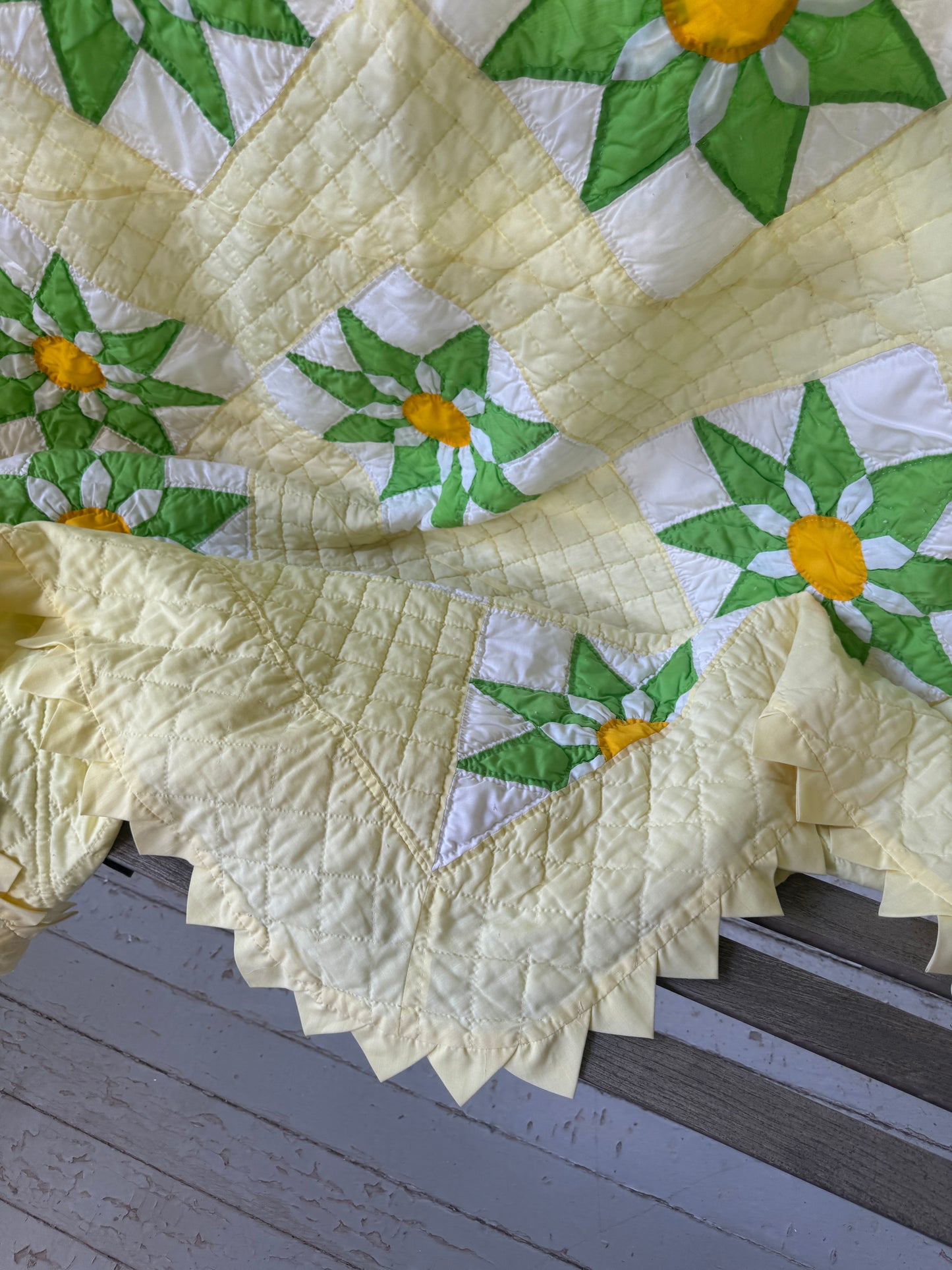 Vintage 1950s-60s Yellow and Green 8-Point Star Flower Quilt